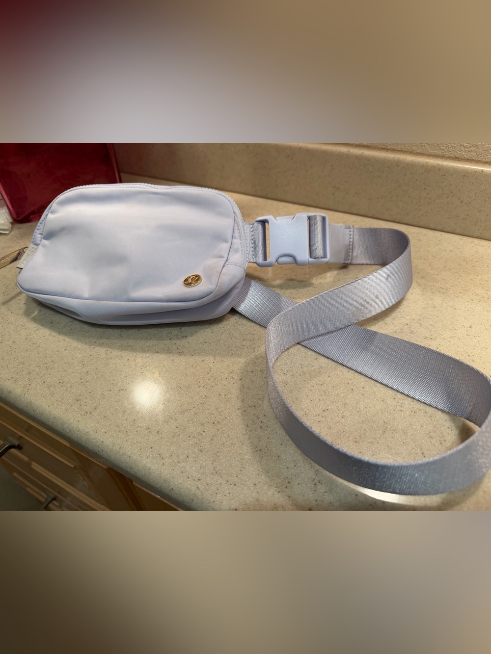 lululemon athletica Light Lavender Mesh-Trim Belt Bag with Silver Tone Logo